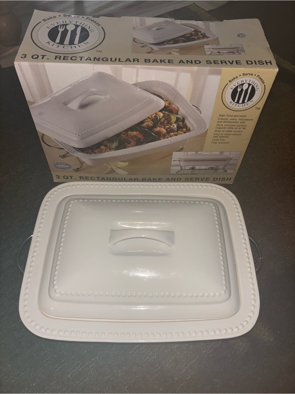 White 3 Qt. Rectangular Ceramic Bake & Serve Dish with Lid - Everything Kitchen
